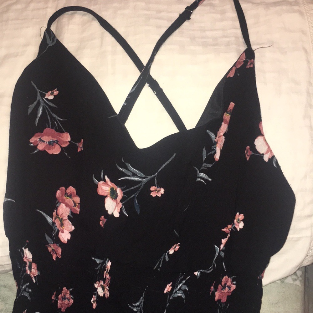 Floral high low maxi dress (NWT) crisscross back